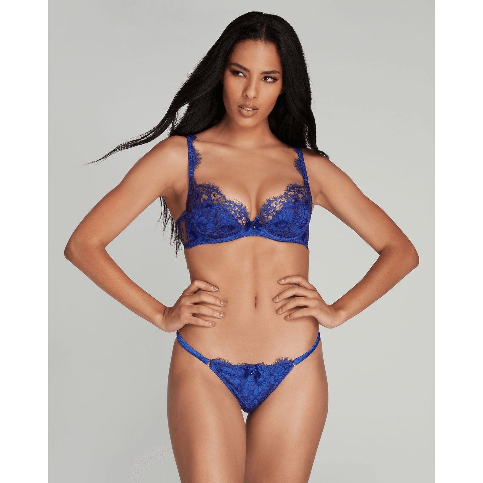 AGENT PROVOCATEUR Carline
Thong