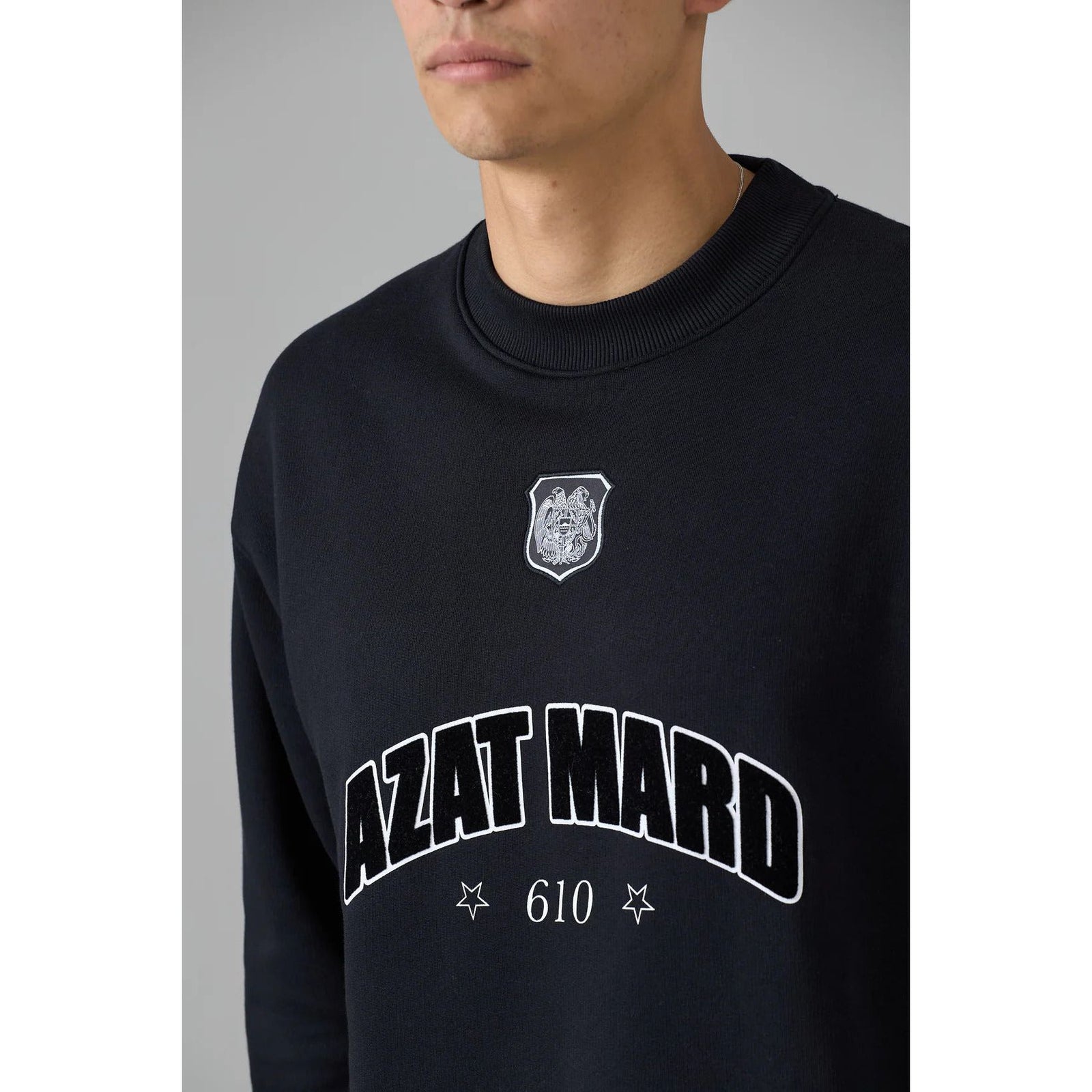 AZAT MARD BLACK FRONT CREST SWEATER