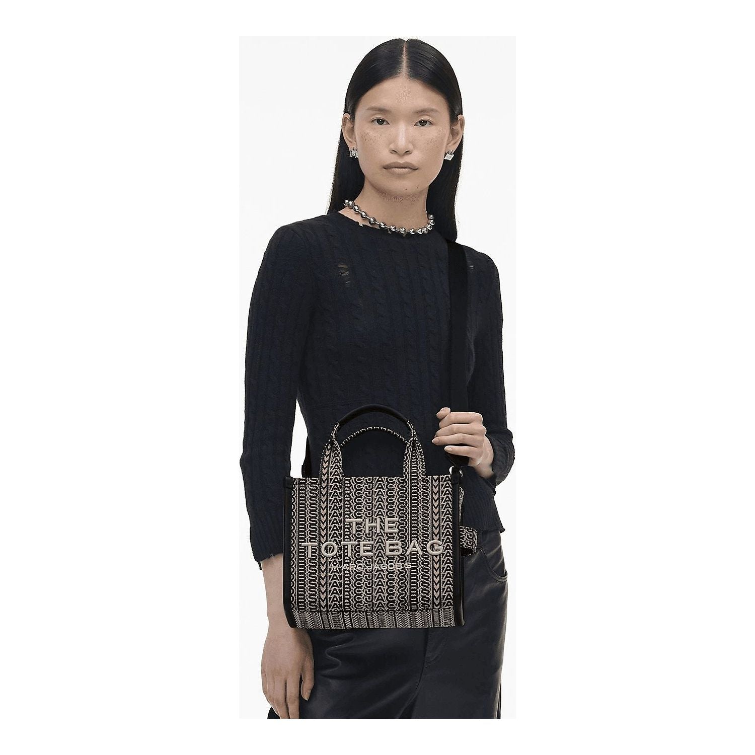 Marc Jacobs THE MONOGRAM
JACQUARD SMALL TOTE BAG