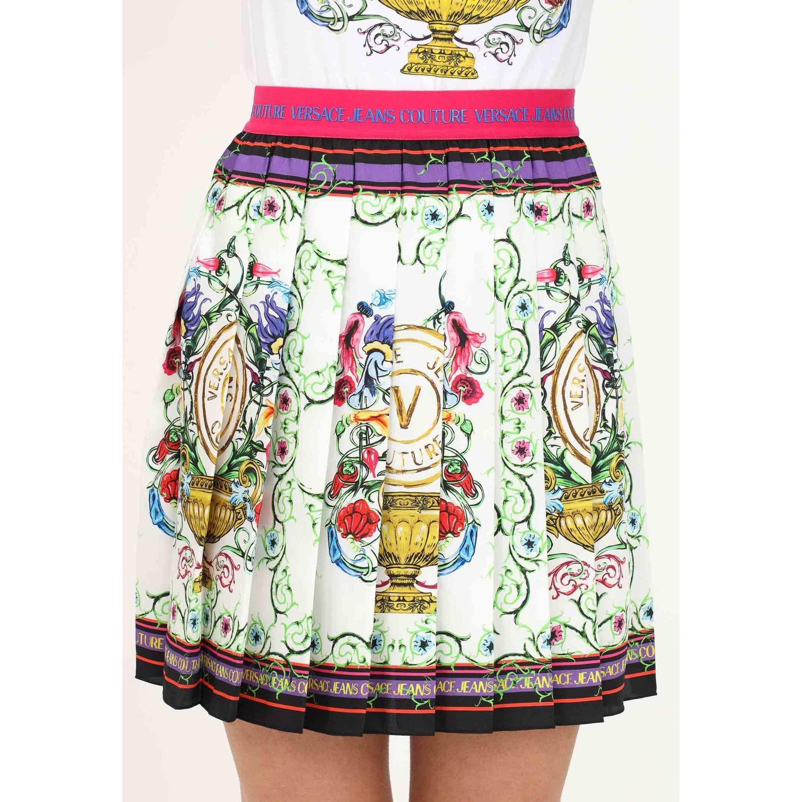 VERSACE JEANS COUTURE V-EMBLEM GARDEN-PRINT MINISKIRT - Yooto