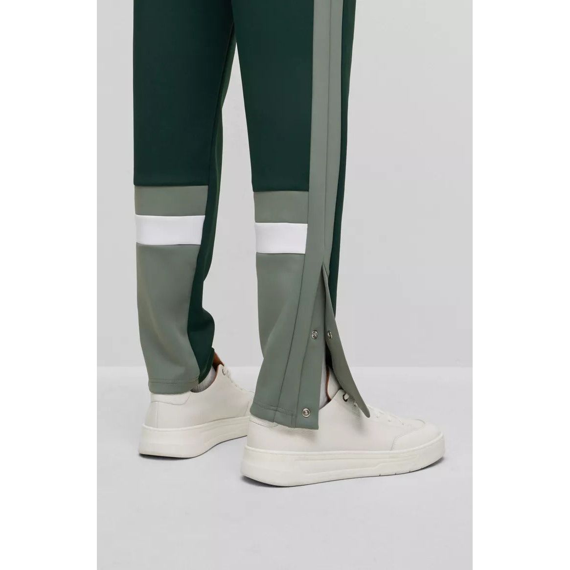 BOSS REGULAR-FIT TRACKSUIT BOTTOMS WITH COLOUR-BLOCKING - Yooto