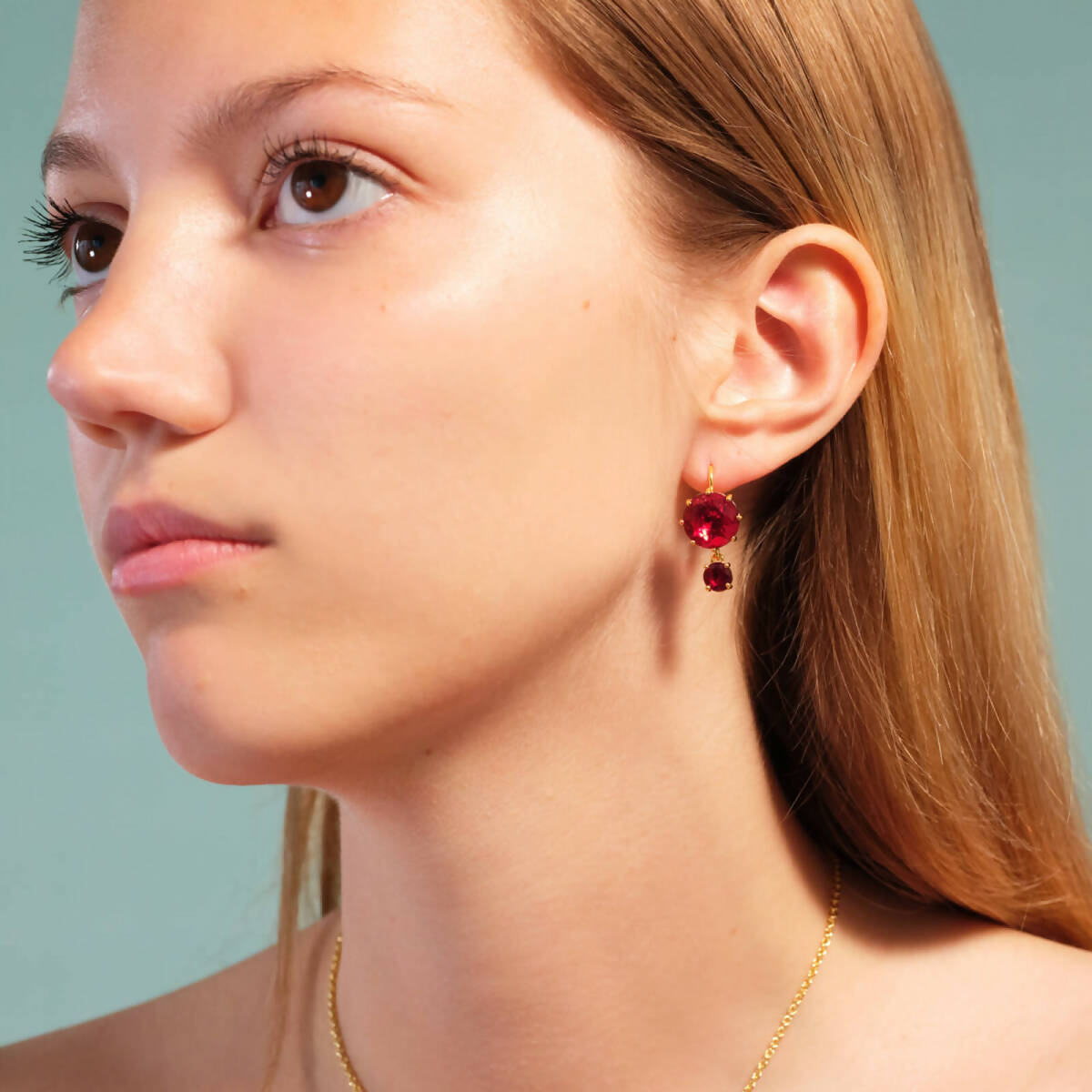 GARNET RED DIAMANTINE 2 STONE POST EARRINGS - Yooto