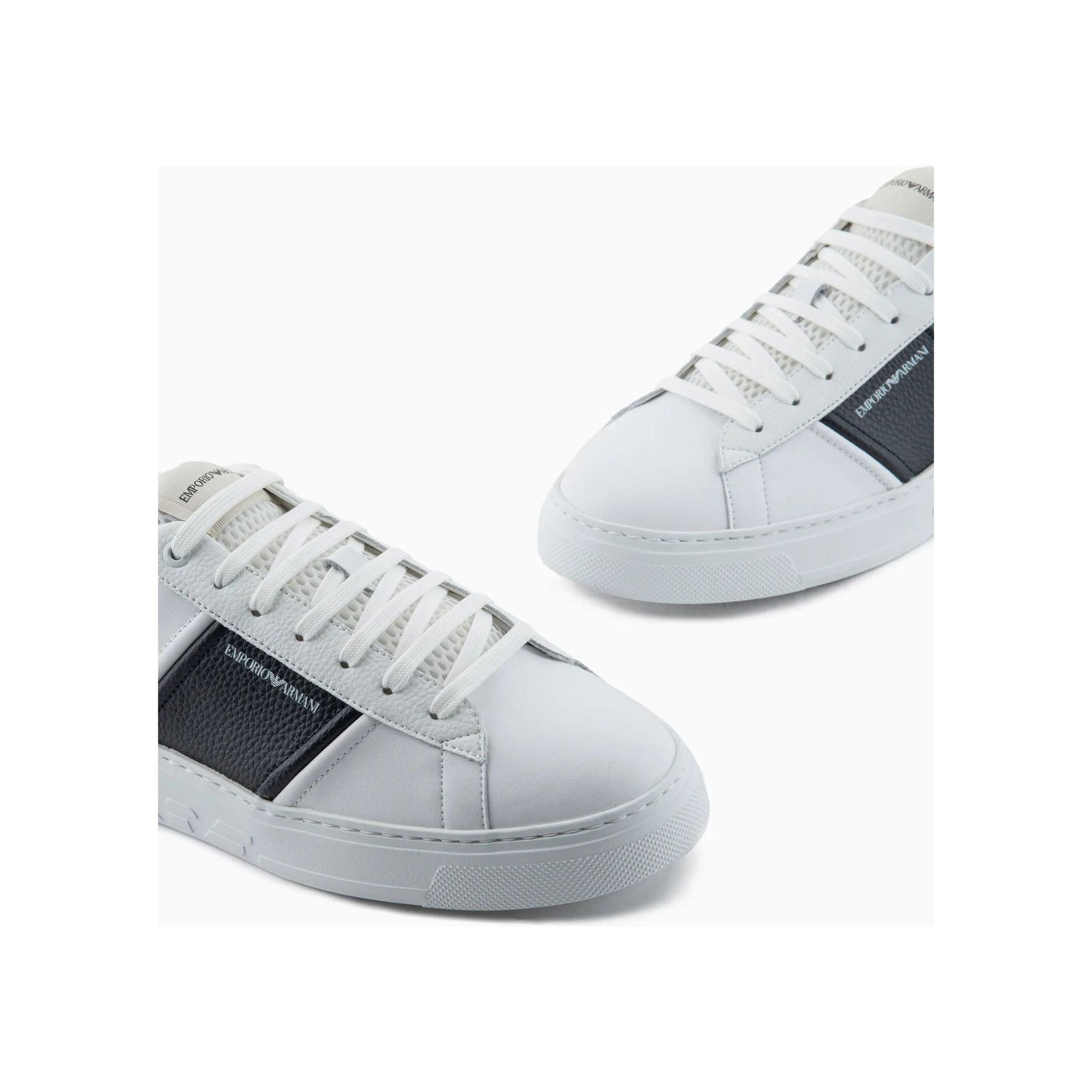EMPORIO ARMANI LEATHER SNEAKERS WITH CONTRASTING DETAIL - Yooto