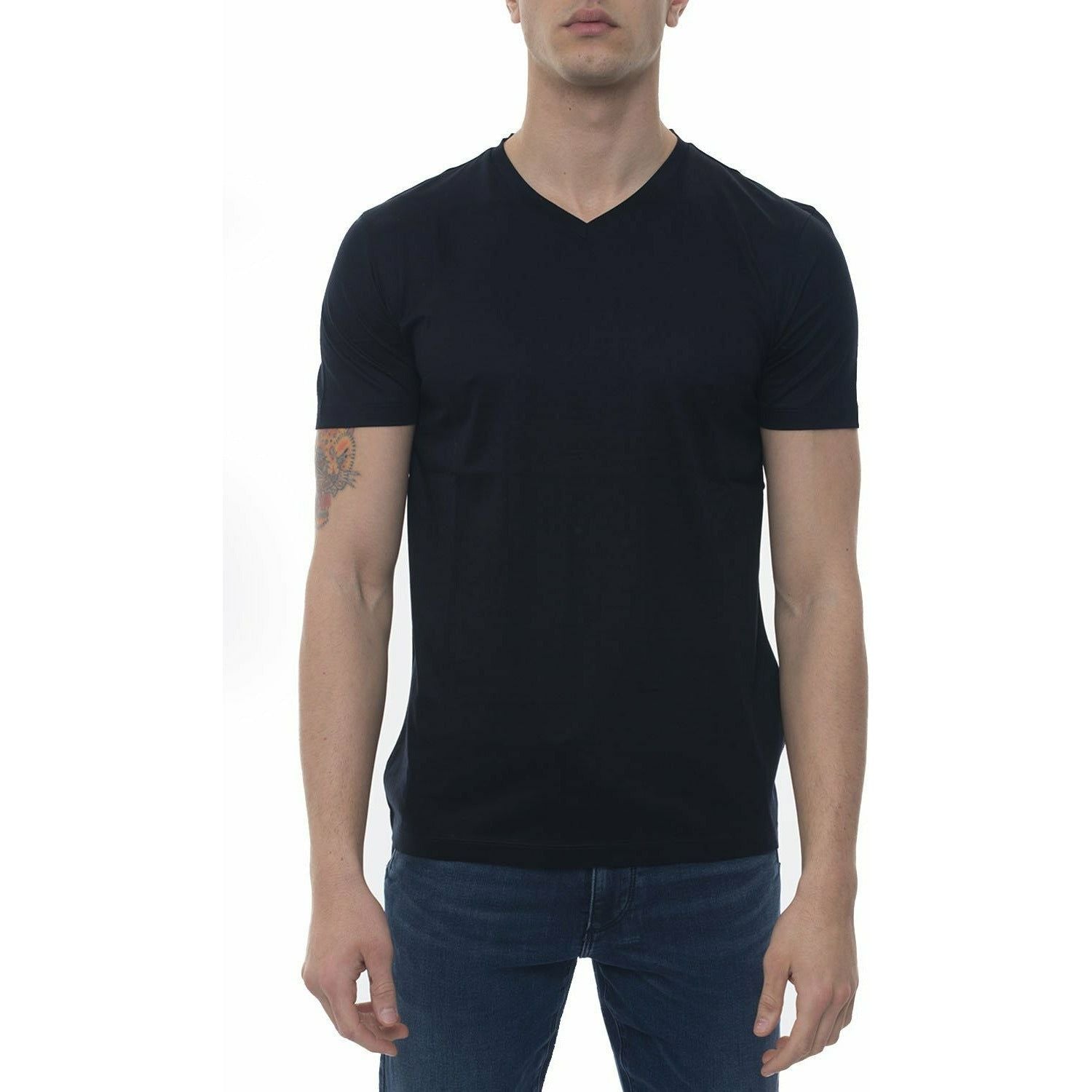 V NECK T-SHIRT - Yooto