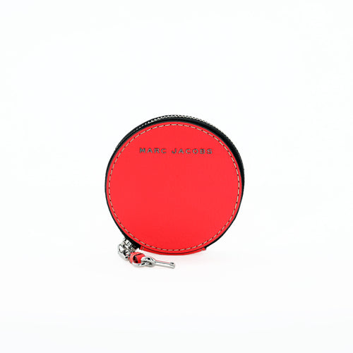 Load image into Gallery viewer, MARC JACOBS POUCH - Yooto
